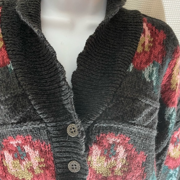 Eddie Bauer sweater black and multicolored floral print - Picture 2 of 9